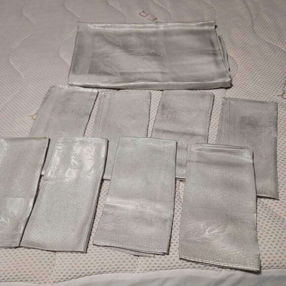 VTG Empire Creation Loomed by Fieldcrest Tablecloth 8 20/20 Napkins 65/85" Tabcl - Picture 1 of 5